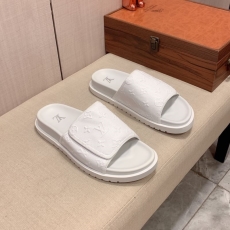 Louis Vuitton Slippers